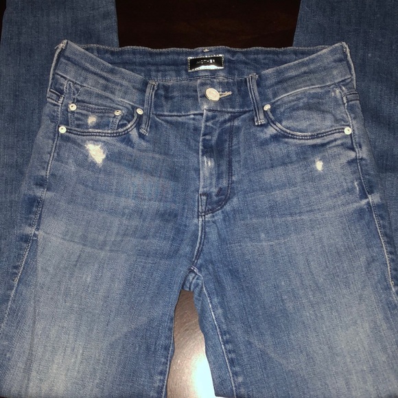 Mother Jeans: “The Looker Crop” in Graffiti Girl, Size 24. - Picture 6 of 14